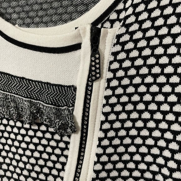 Fontana Women’s Crystal embellished zipper asymmetrical zip sweater size Small - Picture 10 of 13